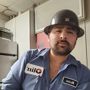 Meet your Posher, Marlon